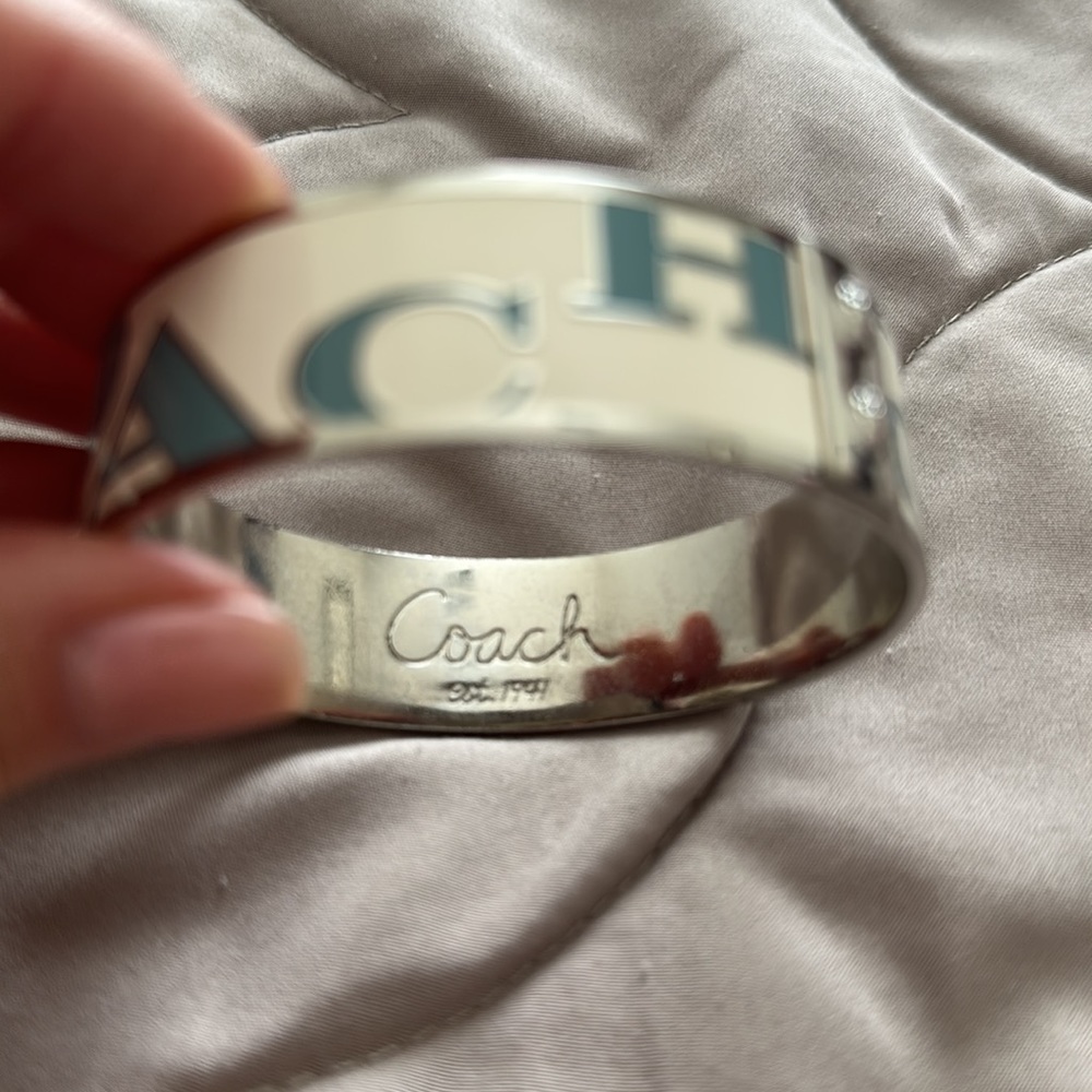 Coach cuff bracelet - Picture 3 of 3
